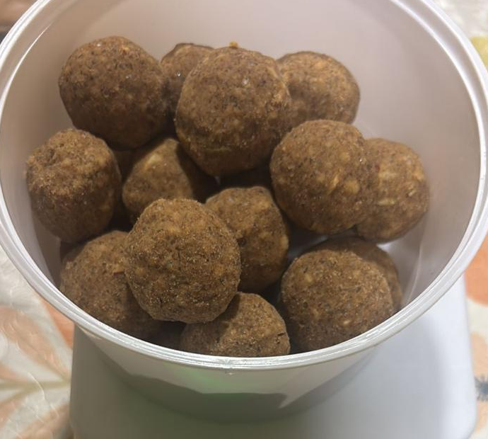 Atta Laddoo from Nivedas Kitchen